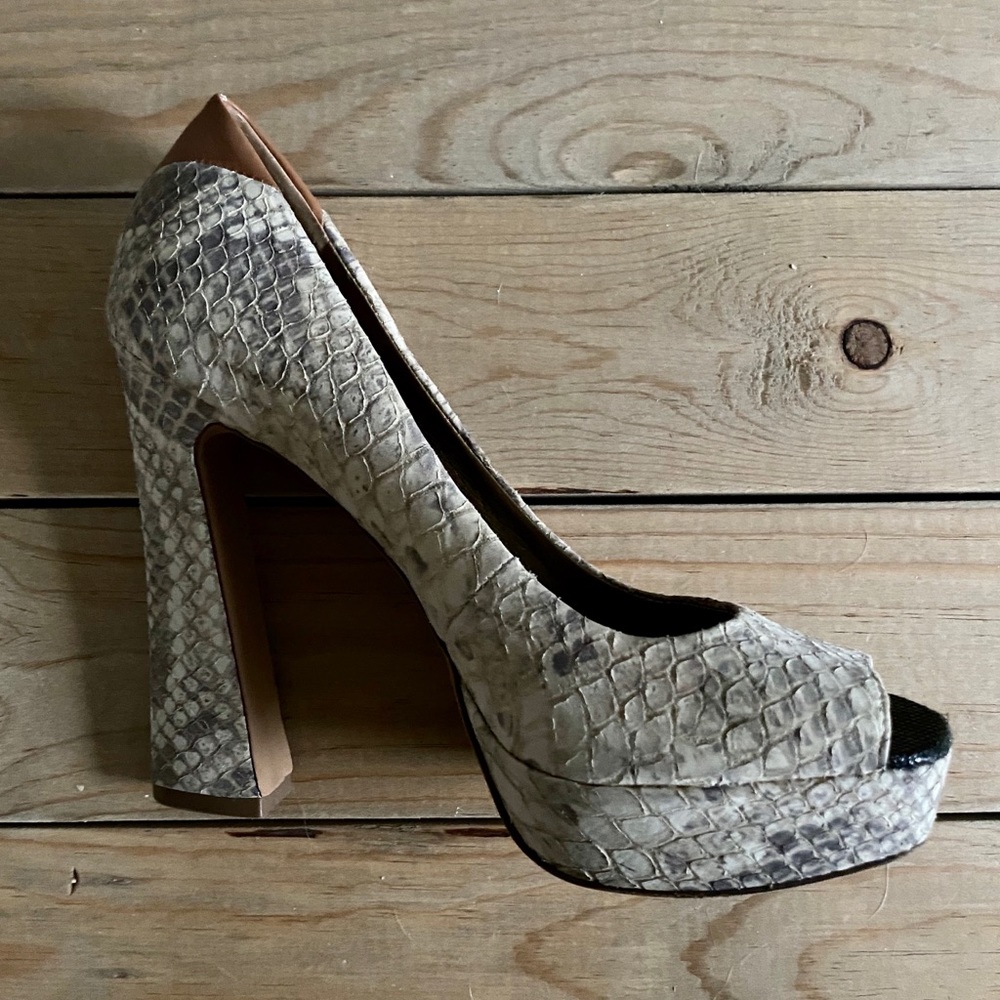 Sam Edelman Tacoma Peep Toe Heels
